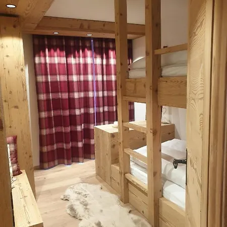 Davos, Residenz Meierhof, Chasa Hubertus Davos