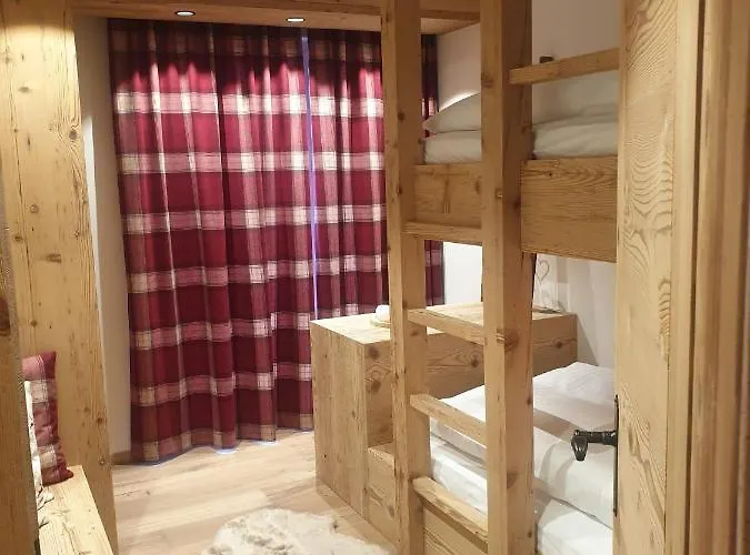 Davos, Residenz Meierhof, Chasa Hubertus Давос