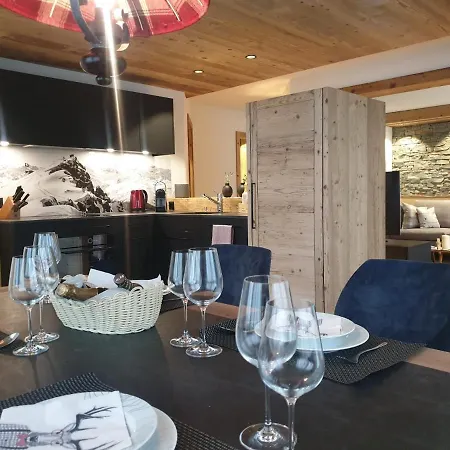 Davos, Residenz Meierhof, Chasa Hubertus Davos